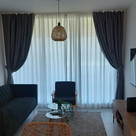Liz Suite Caesarea Buitenkant foto
